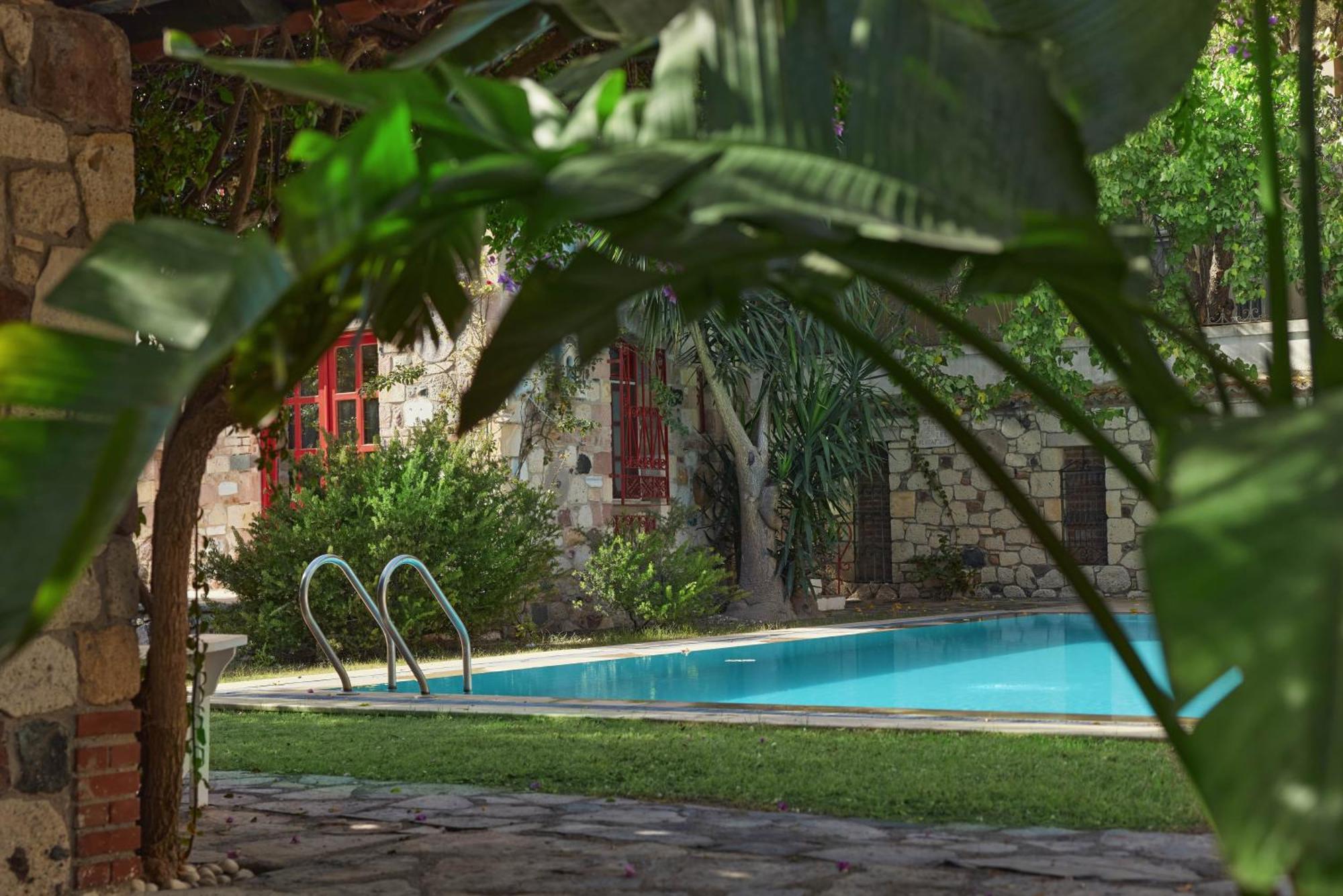 Alacati Zeytin Konak Hotel Eksteriør bilde