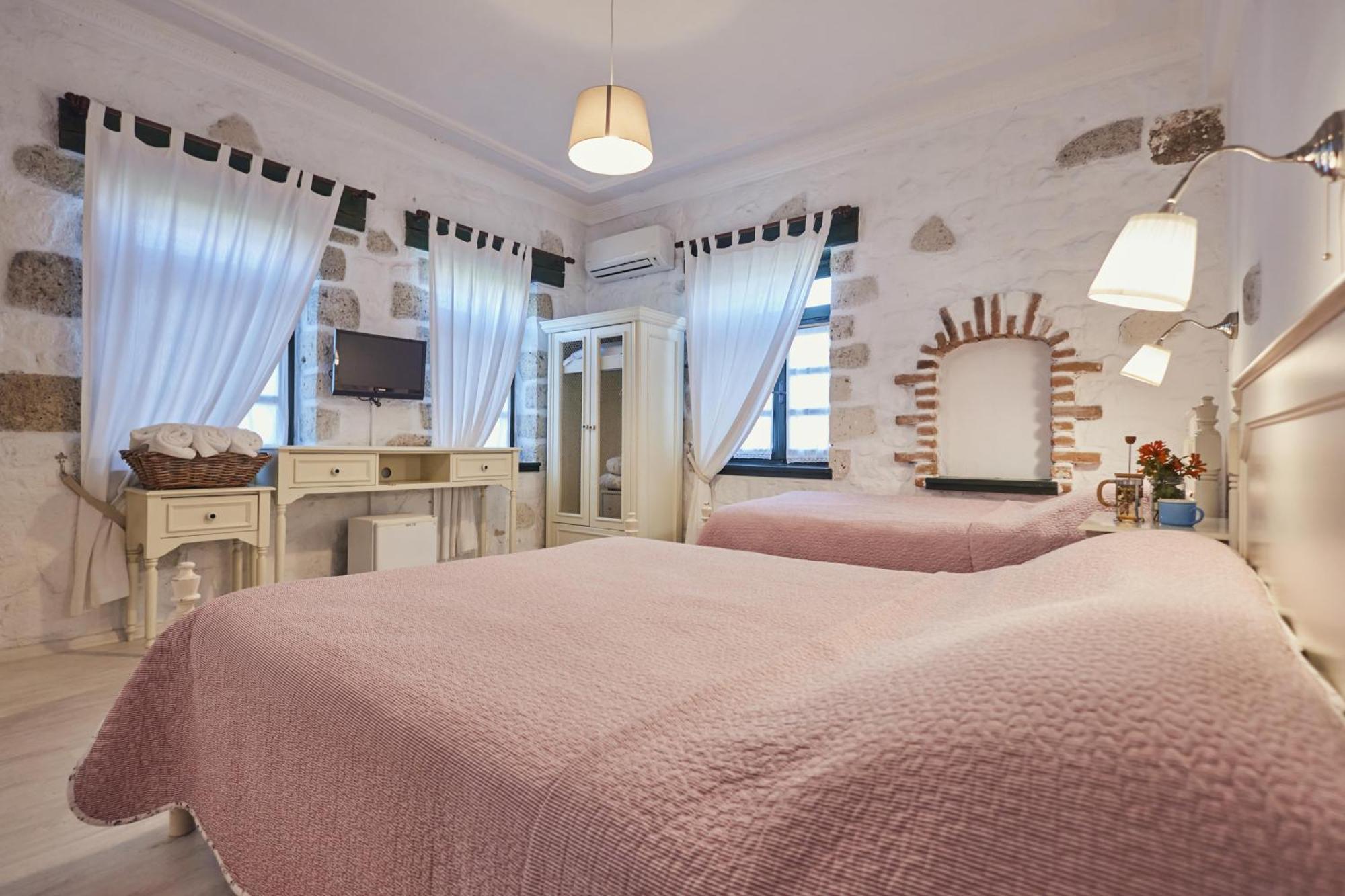 Alacati Zeytin Konak Hotel Eksteriør bilde