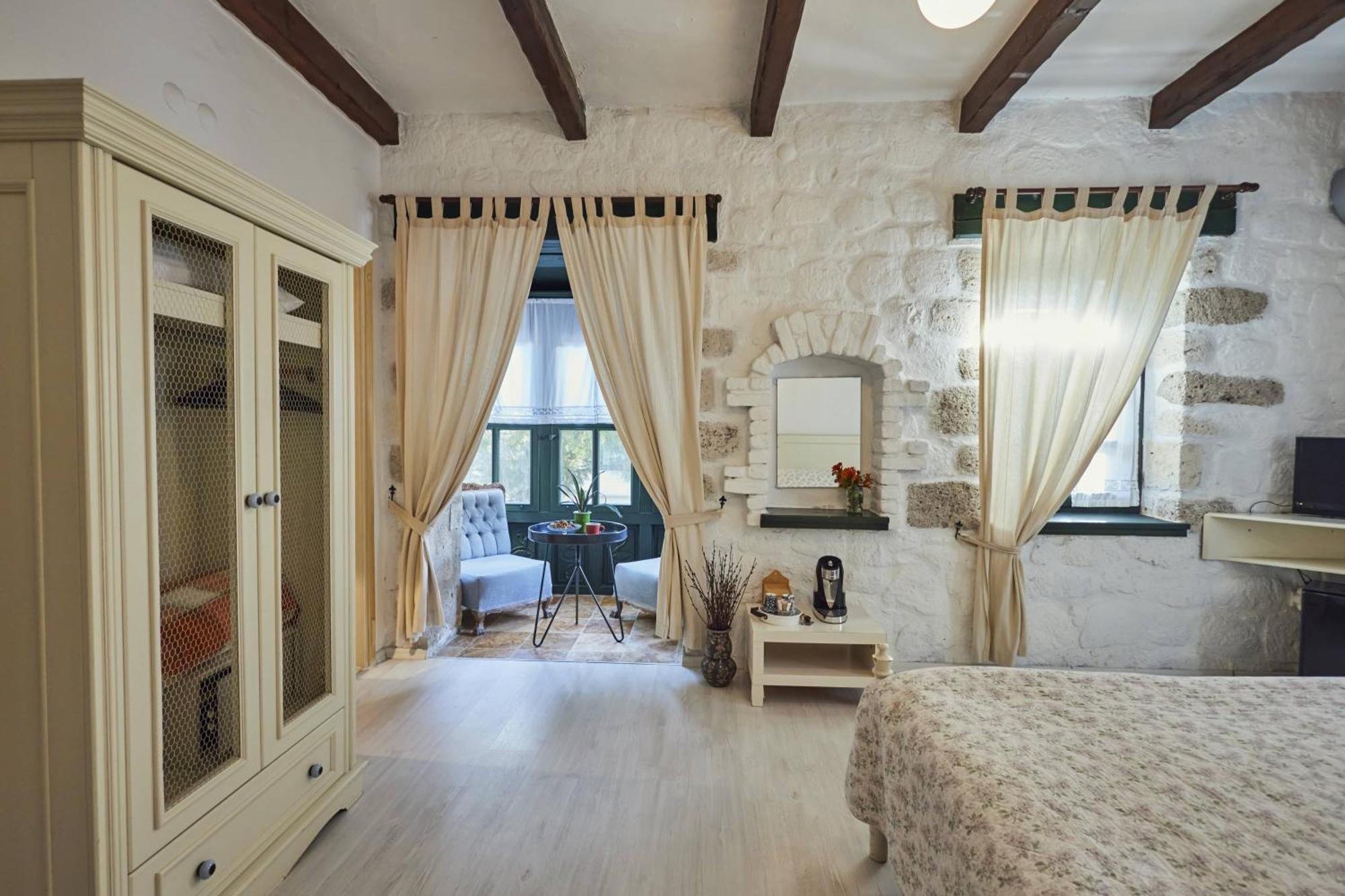 Alacati Zeytin Konak Hotel Eksteriør bilde